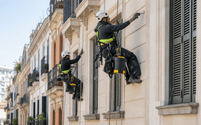 Trabajos verticales: técnicas y seguridad en rehabilitación